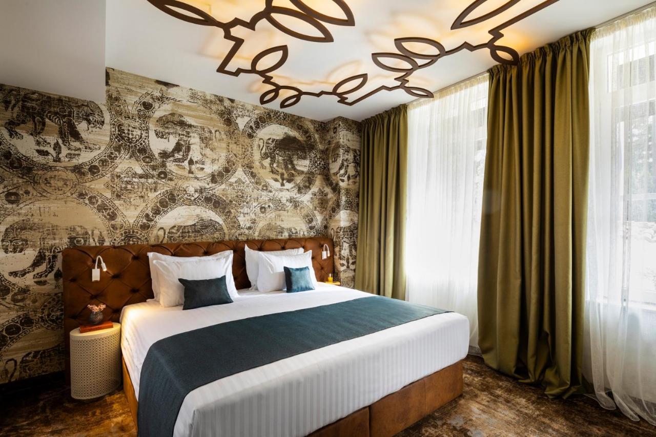 Gallery 37 Powered By Aston Plovdiv Exterior photo A room at the hotel