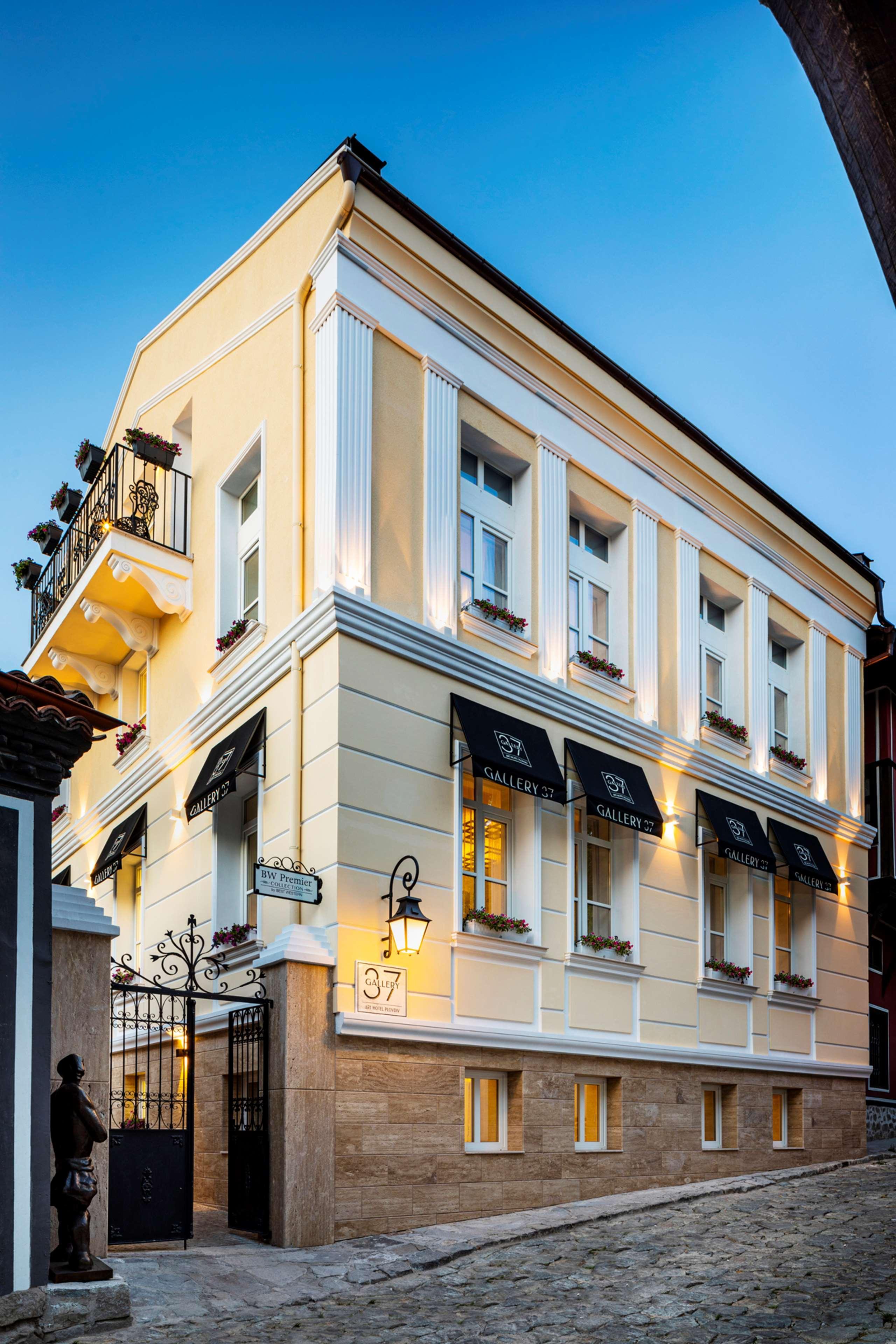 Gallery 37 Powered By Aston Plovdiv Exterior photo