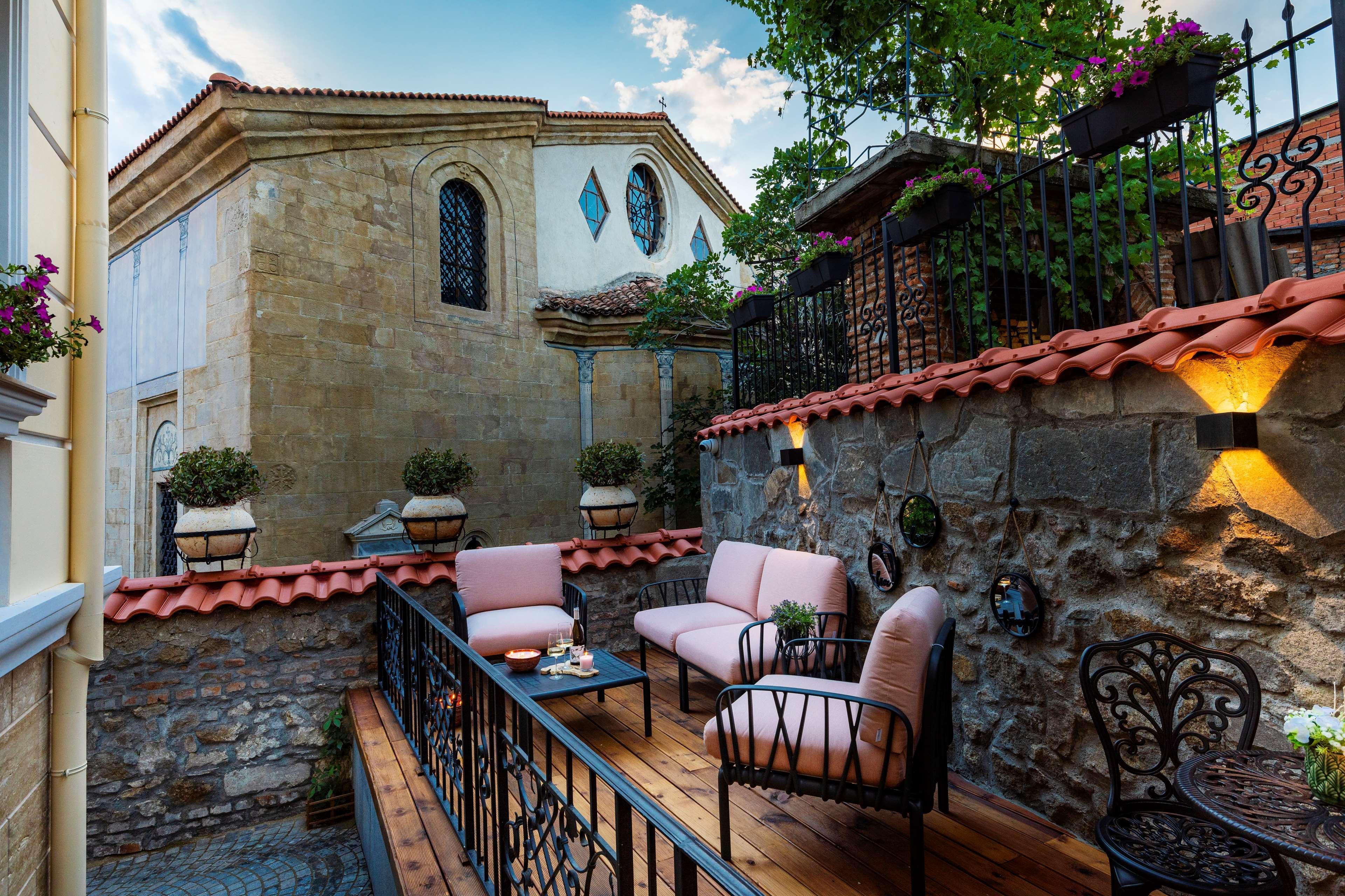 Gallery 37 Powered By Aston Plovdiv Exterior photo The terrace of the hotel